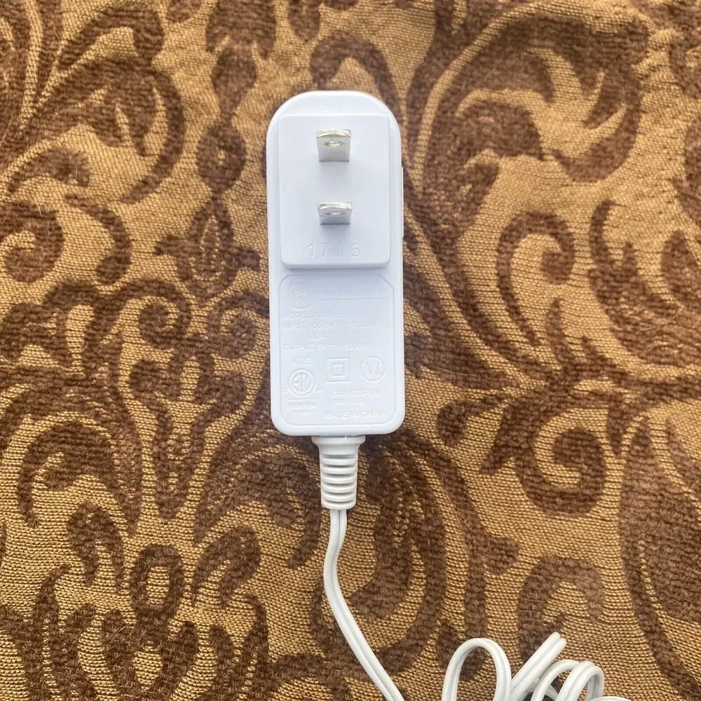 Lot of 2 Leapfrog Power Cords - Round 9VDC 700mA 6.3 VA Rectangle 5V 1500 mA AD